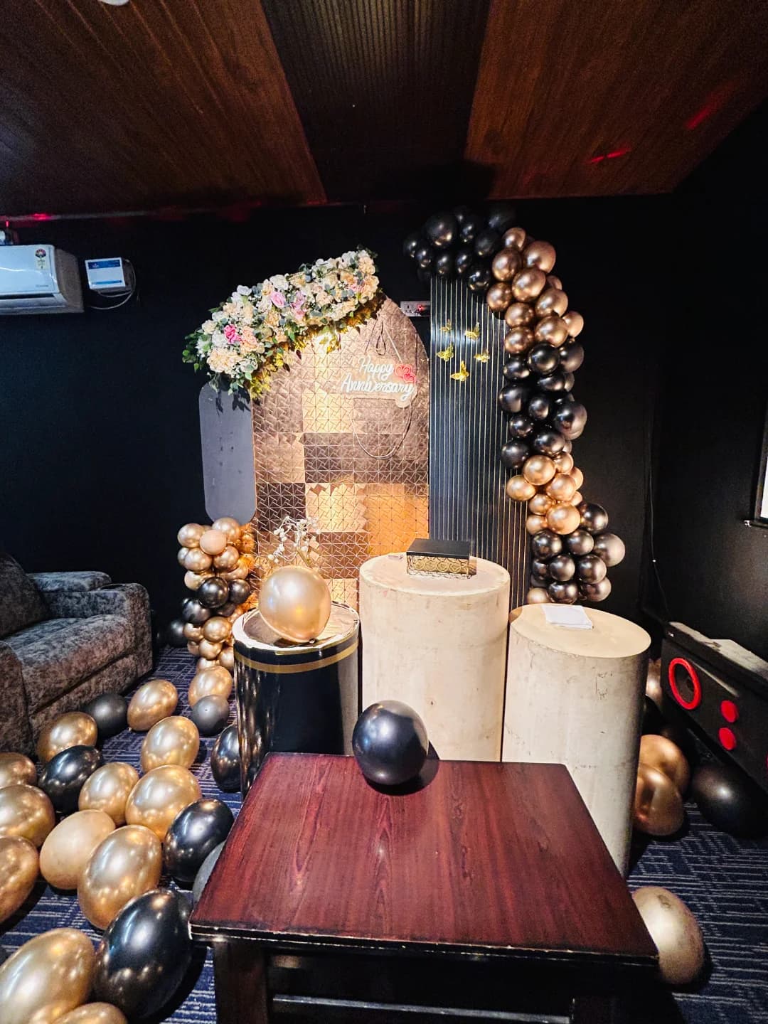 Golden — private theatre at Party Theatre Nagole